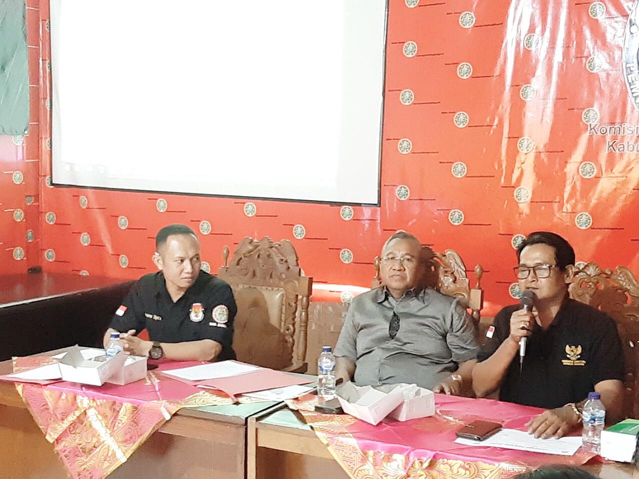 RAPAT PENYELESAIAN PENDANDATANGANAN NPHD PILKADA SERENTAK 2020 DI KABUPATEN BADUNG