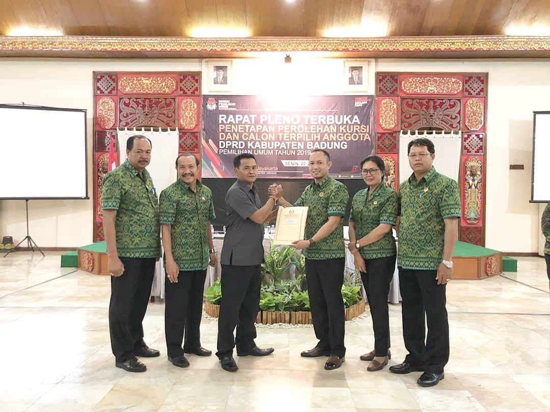 PENGAWASAN RAPAT PLENO PENETAPAN PEROLEHAN KURSI DAN PENETAPAN CALON ANGGOTA DPRD KAB. BADUNG TERPILIH DALAM PEMILU TAHUN 2019