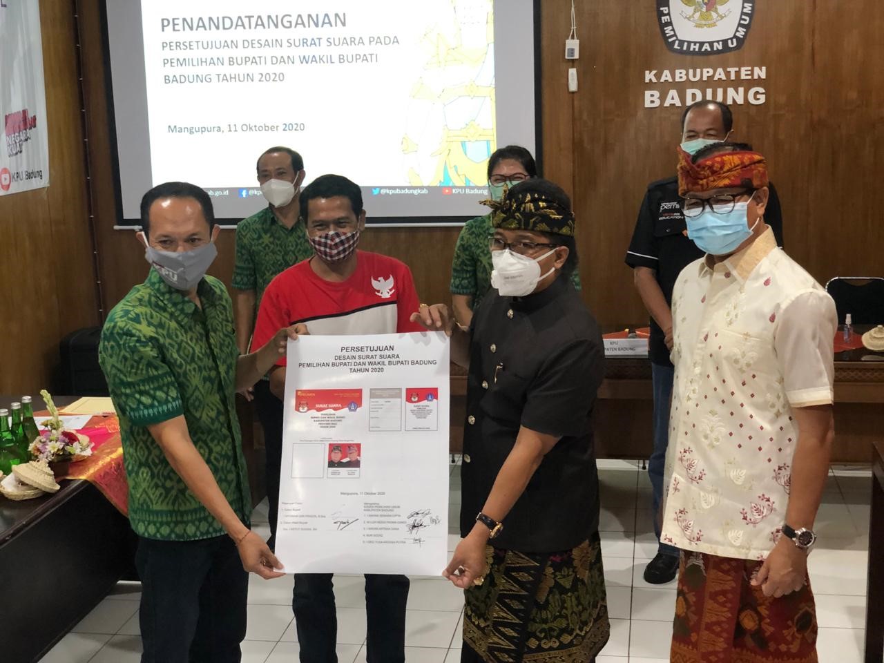 BAWASLU KABUPATEN BADUNG HADIRI PENANDATANGAN PERSETUJUAN DESIGN SURAT SUARA