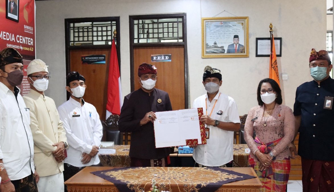 BAWASLU BADUNG DAN MDA BADUNG TANDATANGANI PKS GEMA SIWA PUJA