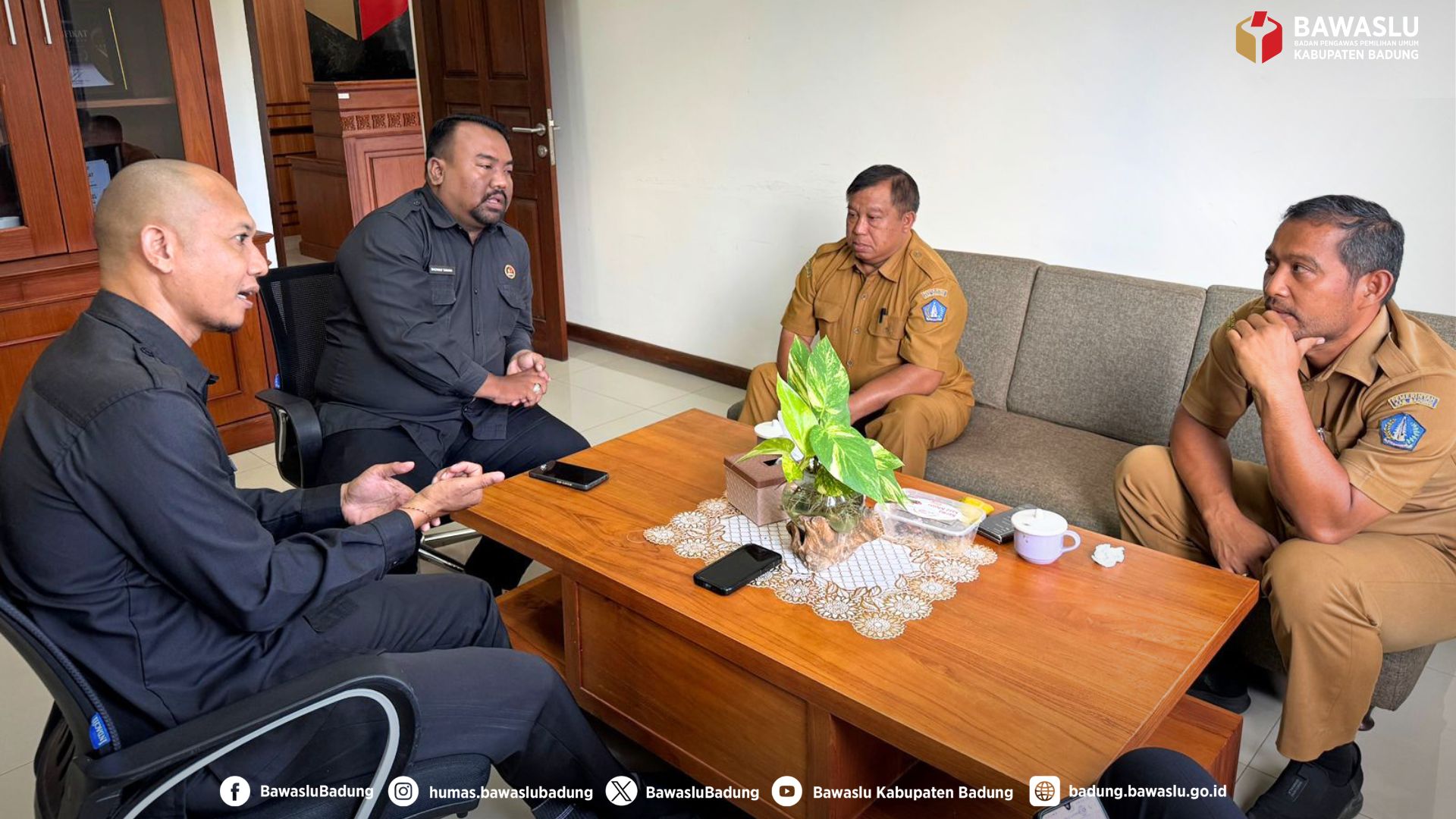 Konsolidasi Bawaslu Badung bersama Kesbangpol Badung
