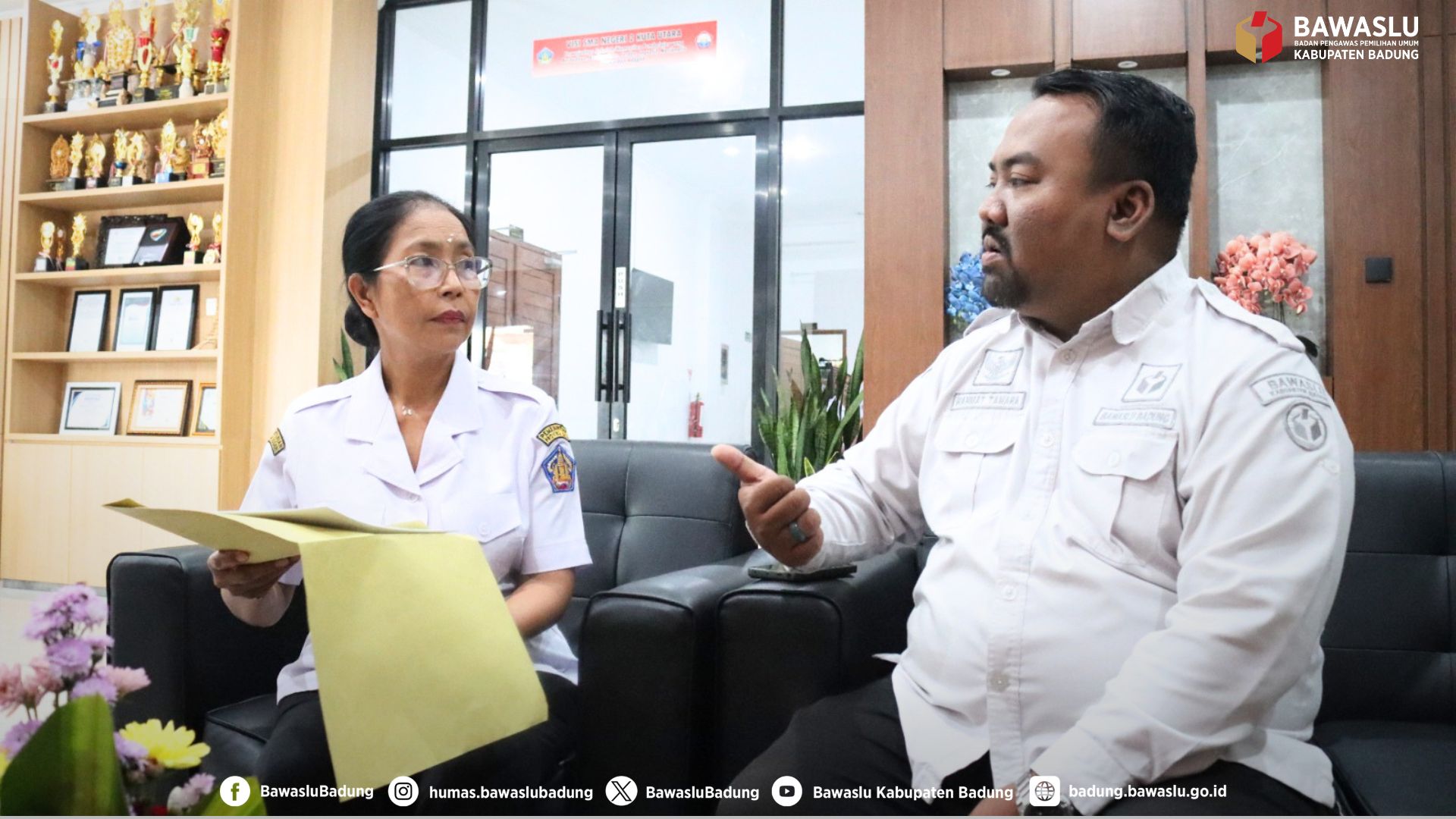 Konsolidasi Demokrasi bersama Wakasek Humas SMAN 2 Kuta Utara