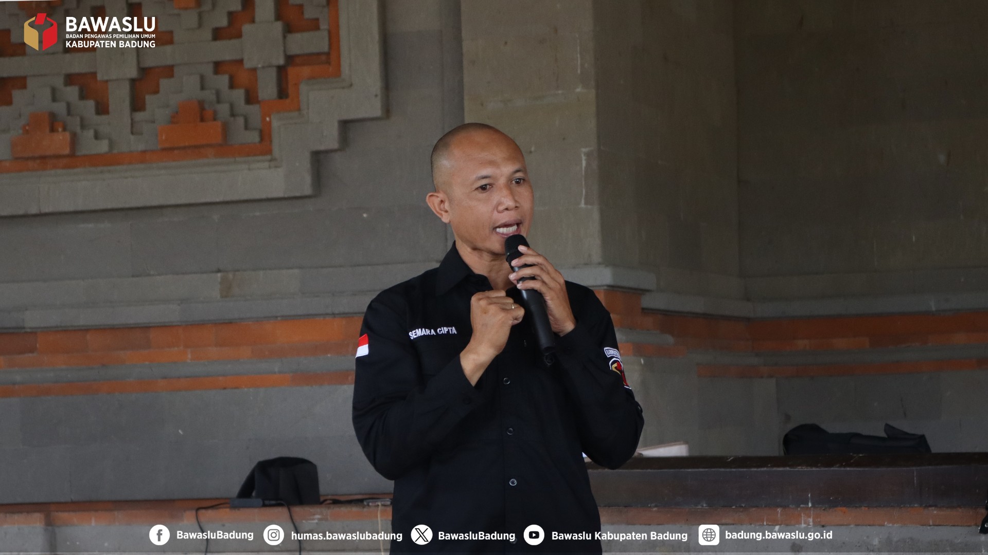 Semara memberikan Pendidikan Politik