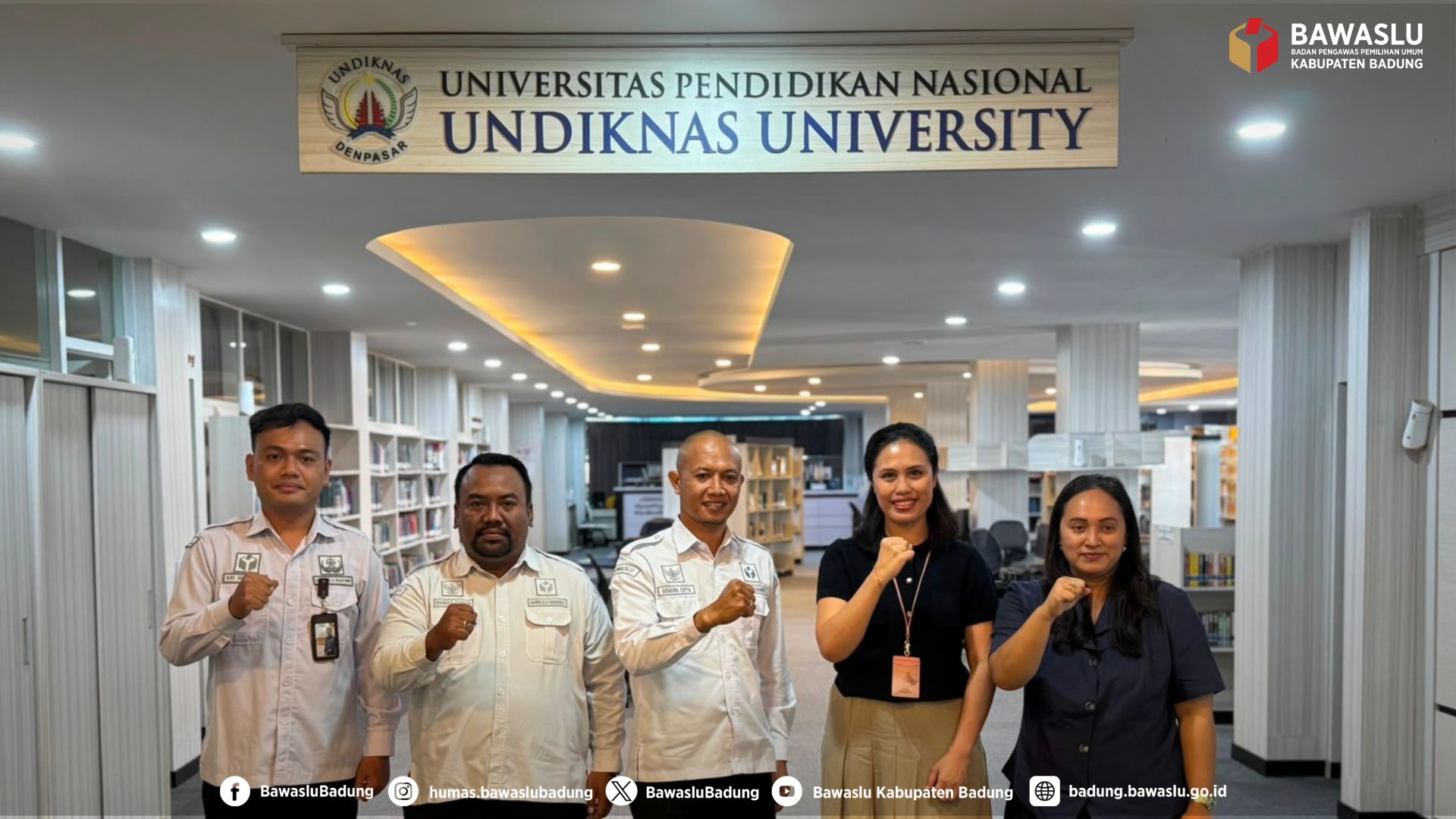 foto bersama Pimpinan Bawaslu Kabupaten Badung dengan Dekan FISHUM Undiknas dan Kaprodi S1 Administrasi Publik
