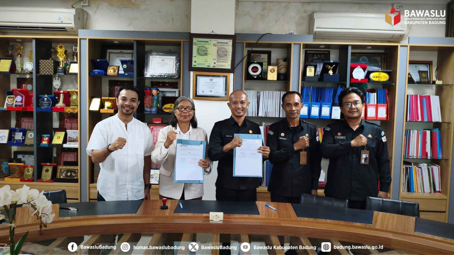 Penandatanganan PKS dengan Fakultas Hukum Universitas Warmadewa, Senin (28/9/2026)