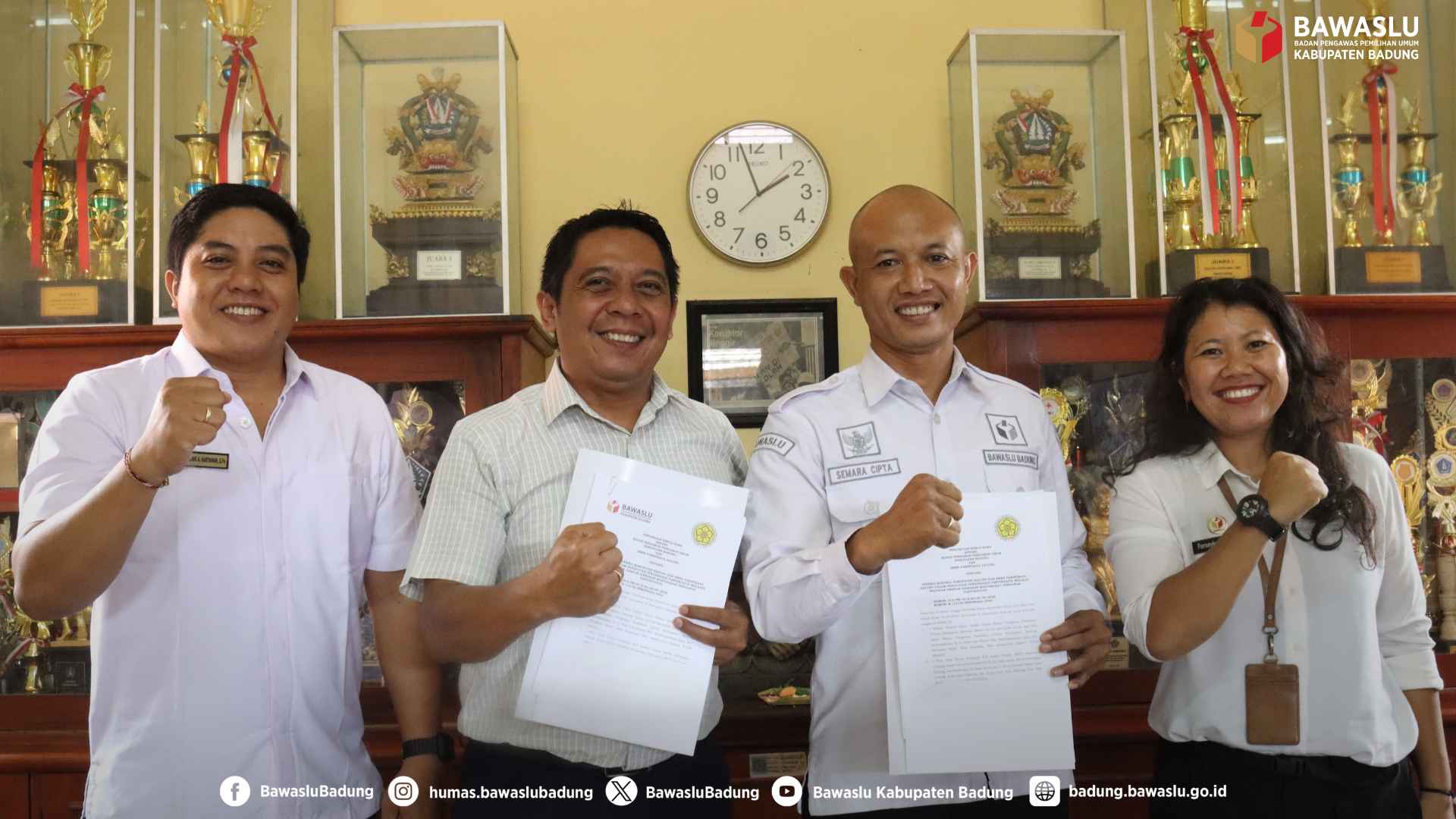 Penandatanganan MoU Sosialisasi PEDESTAL (Pemerintah Desa yang Netral) di SMK S Pariwisata Dalung, (9/9/2026)