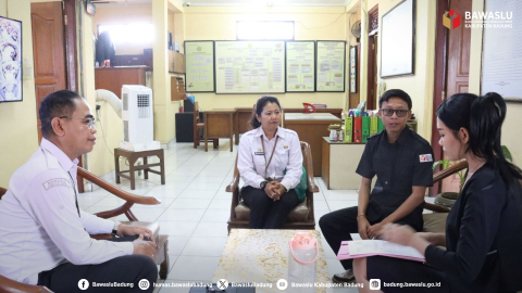 Konsolidasi Bawaslu Badung bersama SMK Pariwisata Dalung, Rabu (2/9/2026)