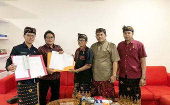 BUPATI BADUNG TANDATANGANI NPHD PENYELENGGARA PILKADA BADUNG 2020