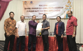 BAWASLU BADUNG MENERIMA DUA KEPUTUSAN PENETAPAN PENYELENGGARAAN PEMILIHAN BUPATI DAN WAKIL BUPATI BADUNG TAHUN 2020