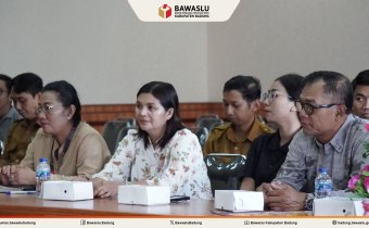 Panwaslucam se- Badung menghadiri rapat penguatan kapasitas kelembagaan