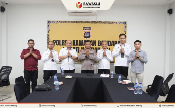 Foto bersama saat audiensi dengan Polres Bandara