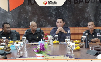 Ketua Bawaslu Provinsi Bali serta Ketua dan Anggota Bawaslu Badung