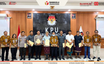 Penyerahan Berita Acara Rekapitulasi PDPB