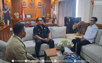 Konsolidasi Demokrasi Bersama Kepala Desa Kuwum