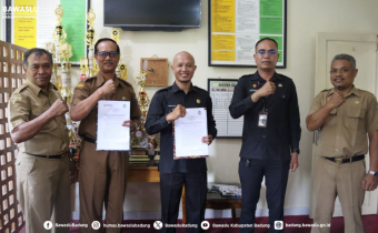 Penandatanganan PKS di SMAN 1 Petang