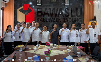 Rapat Keterbukaan Informasi Publik di Bawaslu Badung Tahun 2026
