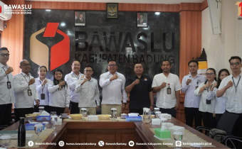 Diskusi Teras