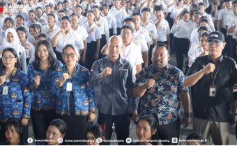 Bawaslu Kabupaten Badung mengisi rangkaian kegiatan Masa Pengenalan Lingkungan Sekolah (MPLS) Tahun Pelajaran 2026/2027 di SMA Negeri 2 Mengwi