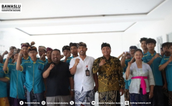 Pendidik Politik di SMKTI Bali Global  Badung