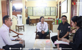 Konsolidasi Bawaslu Badung bersama SMK Pariwisata Dalung, Rabu (2/9/2026)