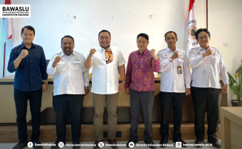 Audiensi ke FH dan FISP Univ. Ngurah Rai